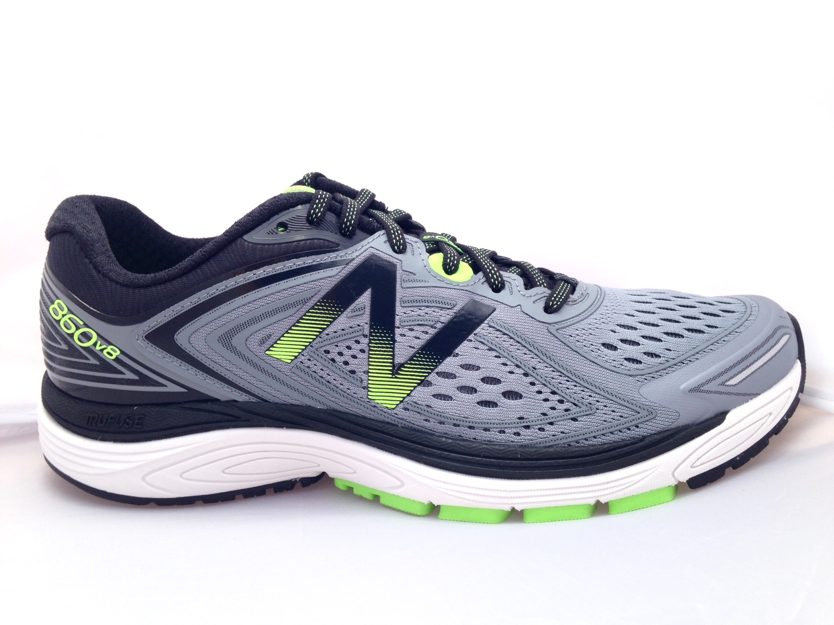 new balance 860v8 new balance 860v8